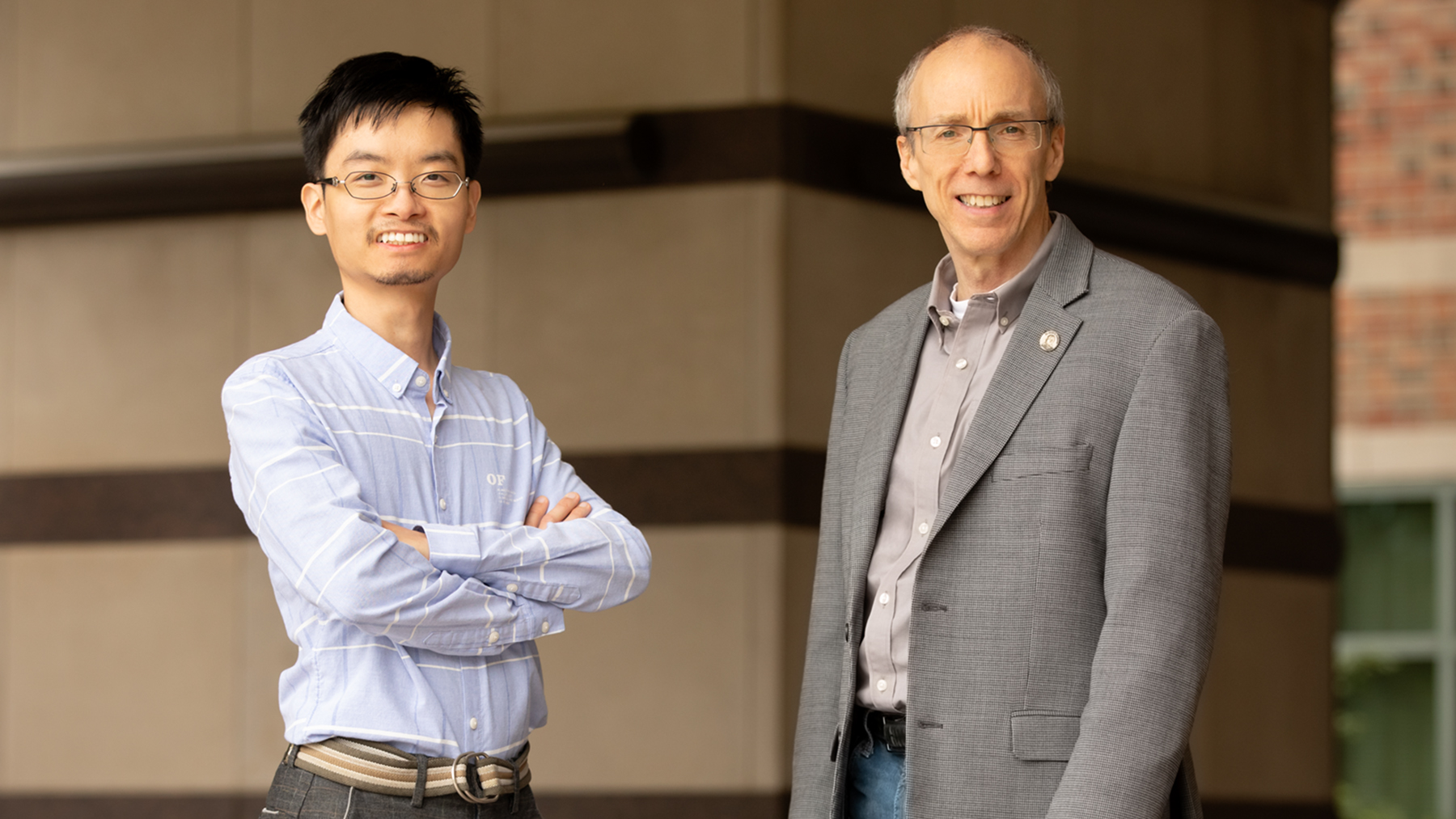 Illinois researchers Yue Liu and Jeffrey Moore