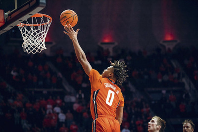 Terrence Shannon Jr. shoots a layup in Monday night's game against Monmouth