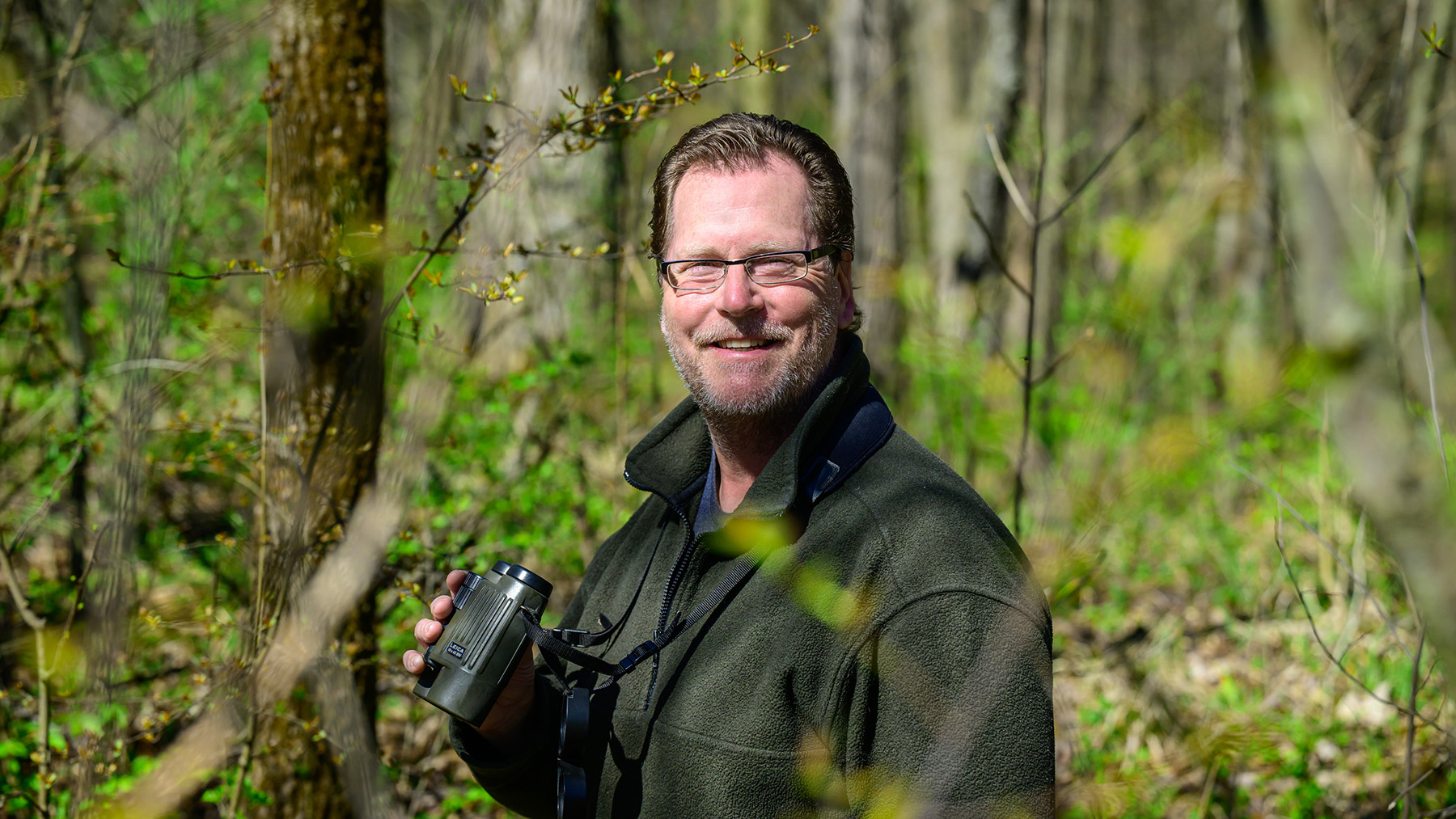 Illinois Natural History Survey avian ecologist Jeff Hoover. Photo by Fred Zwicky.