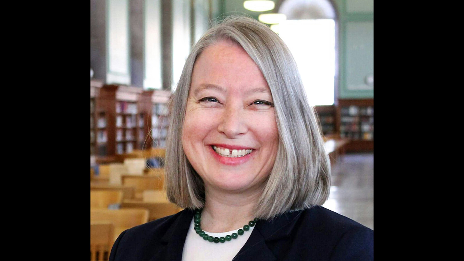University Library professor Lisa Janicke Hinchliffe.  Photo by Cindy Brya