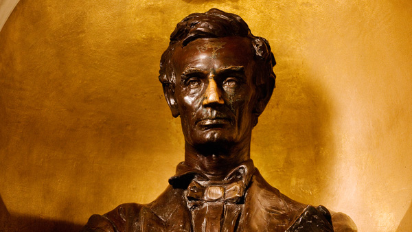 the bust of Lincoln in Lincoln Hall. Photo by L. Brian Stauffer