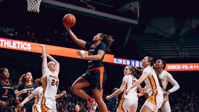 2022 Folds of Honor Collegiate: Illinois takes control, leads by 11