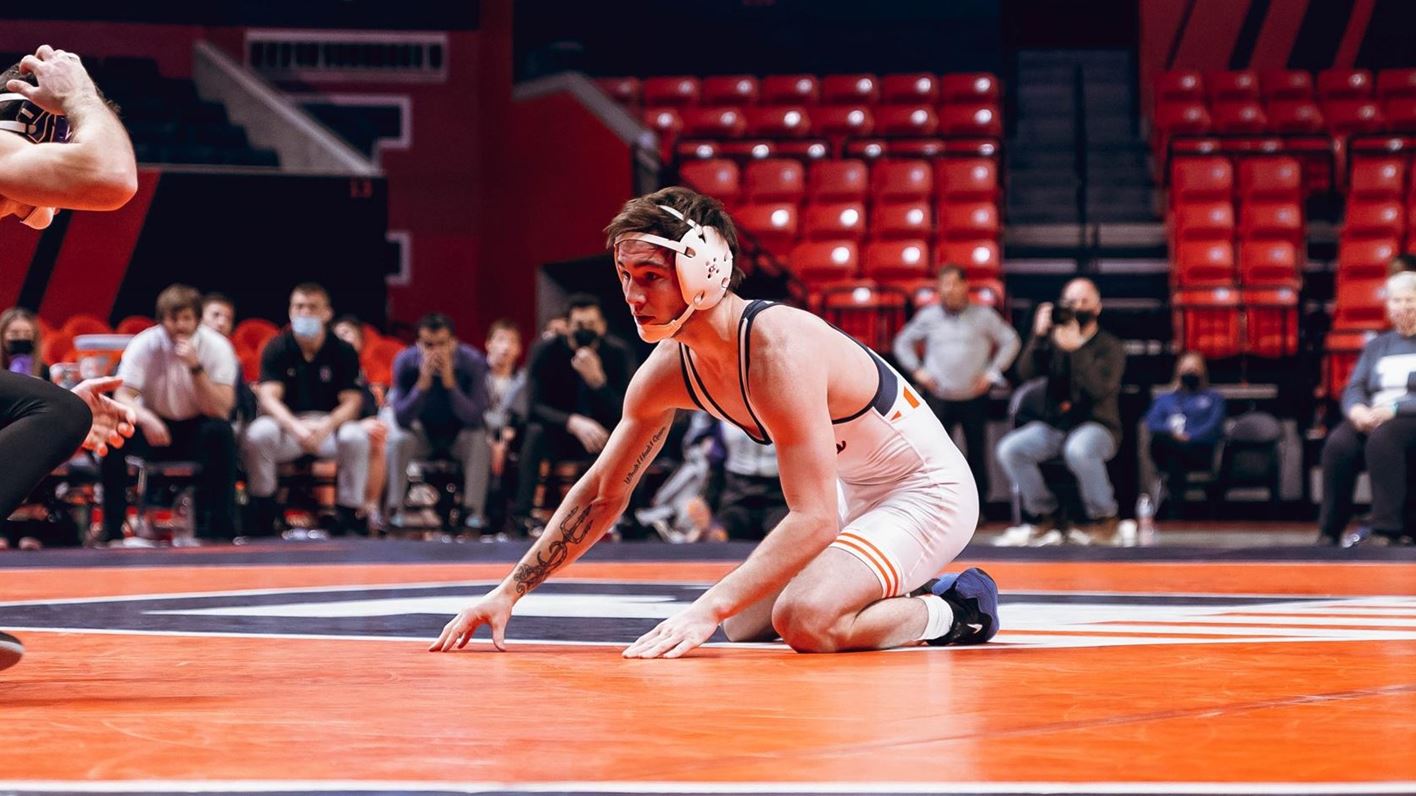 Illini wrestler Lucas Byrd prepares to wrestle
