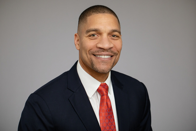 Eric Minor, the university’s first chief marketing officer, will lead campuswide efforts to tell the Illinois story of excellence in research, teaching, public engagement and economic development.