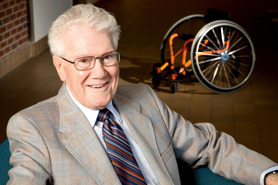 Tim Nugent, who directed a first-of-its-kind program at Illinois for college students with disabilities, is being inducted posthumously into the U.S. Olympic & Paralympic Hall of Fame.