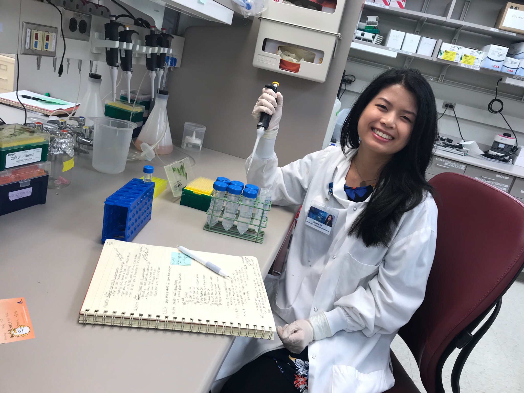 Photo of Danielle Yee in the lab at Mayo Clinic where she completed her summer undergraduate research fellowhip