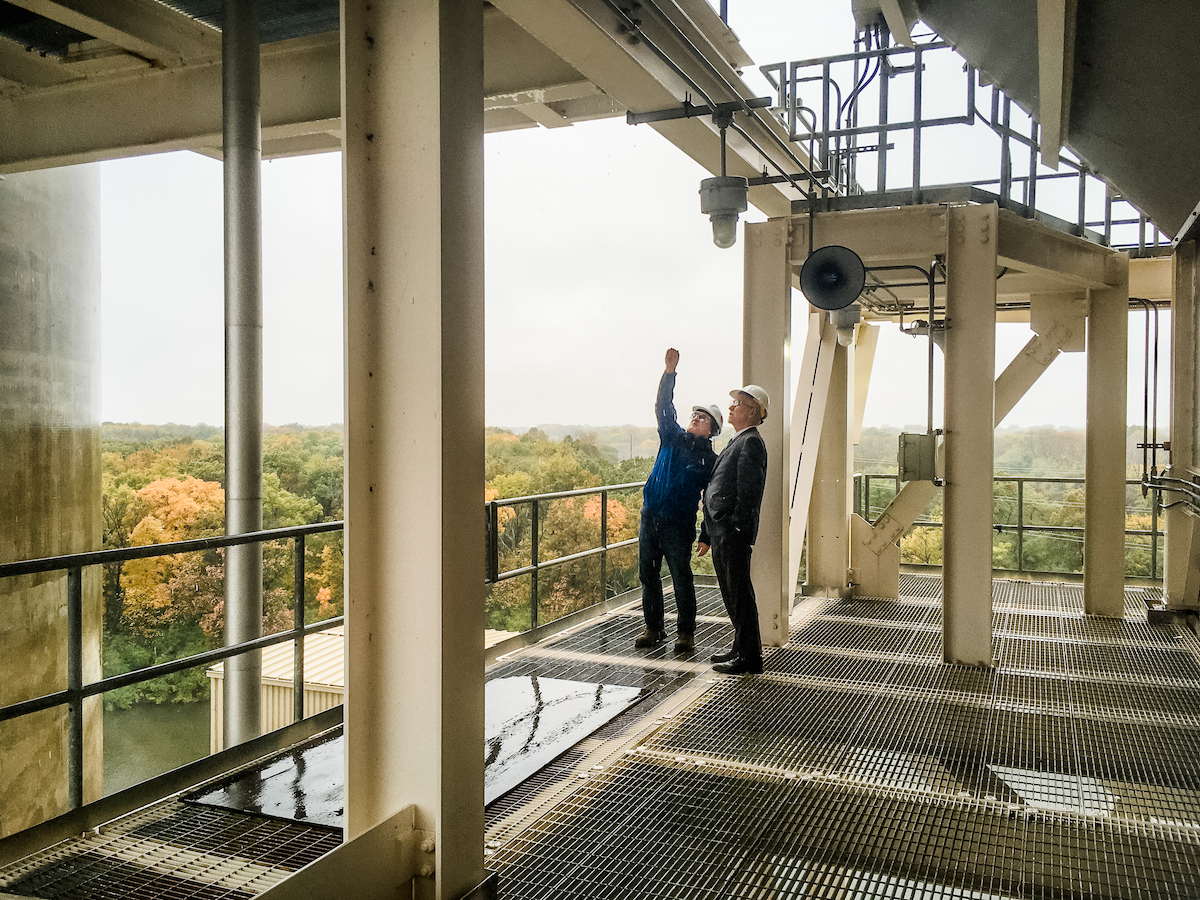 ISTC and ISWS Director Kevin OBrien with University of Illinois System President Timothy Killeen at City, Water, Light, and Power in Springfield, Illinois.