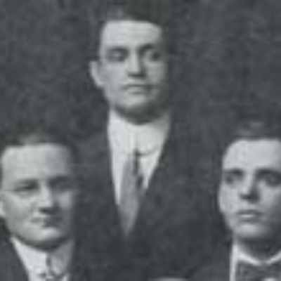group photo of the Phi Lambda Upsilon chemical fraternity, 1912 Illio