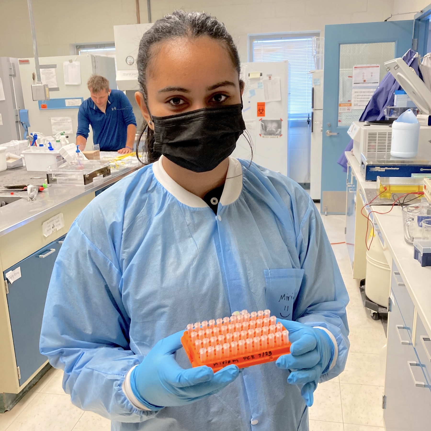 Miriam holding a PCR tray