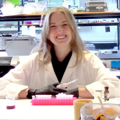 Jordyn Chace in the Mark Davis Lab in NRES and the Illinois Bat Conservation Program